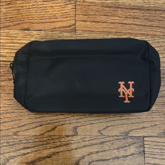 NY Mets Handbags - NY Mets Fanny Pack